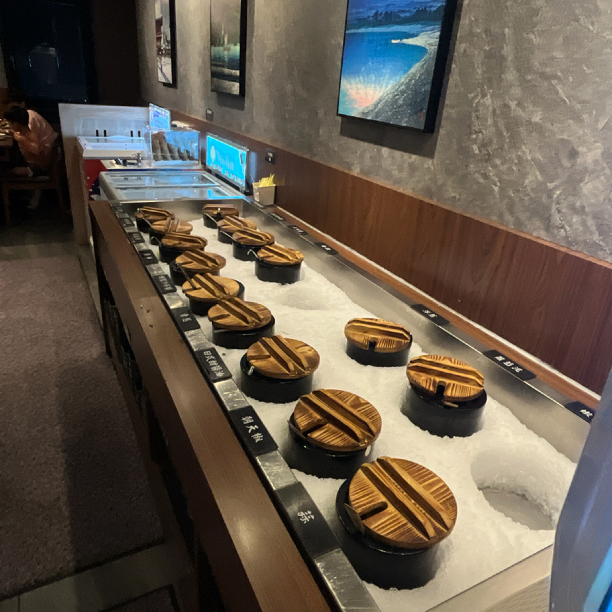 燒瓶子。大肆の鍋 南屯店 のレストランの写真： byYo 