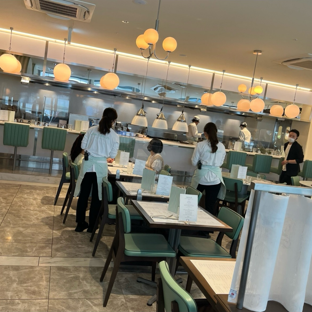 LINA STORES の雰囲気の写真：内観 byはらぺこちゃん 