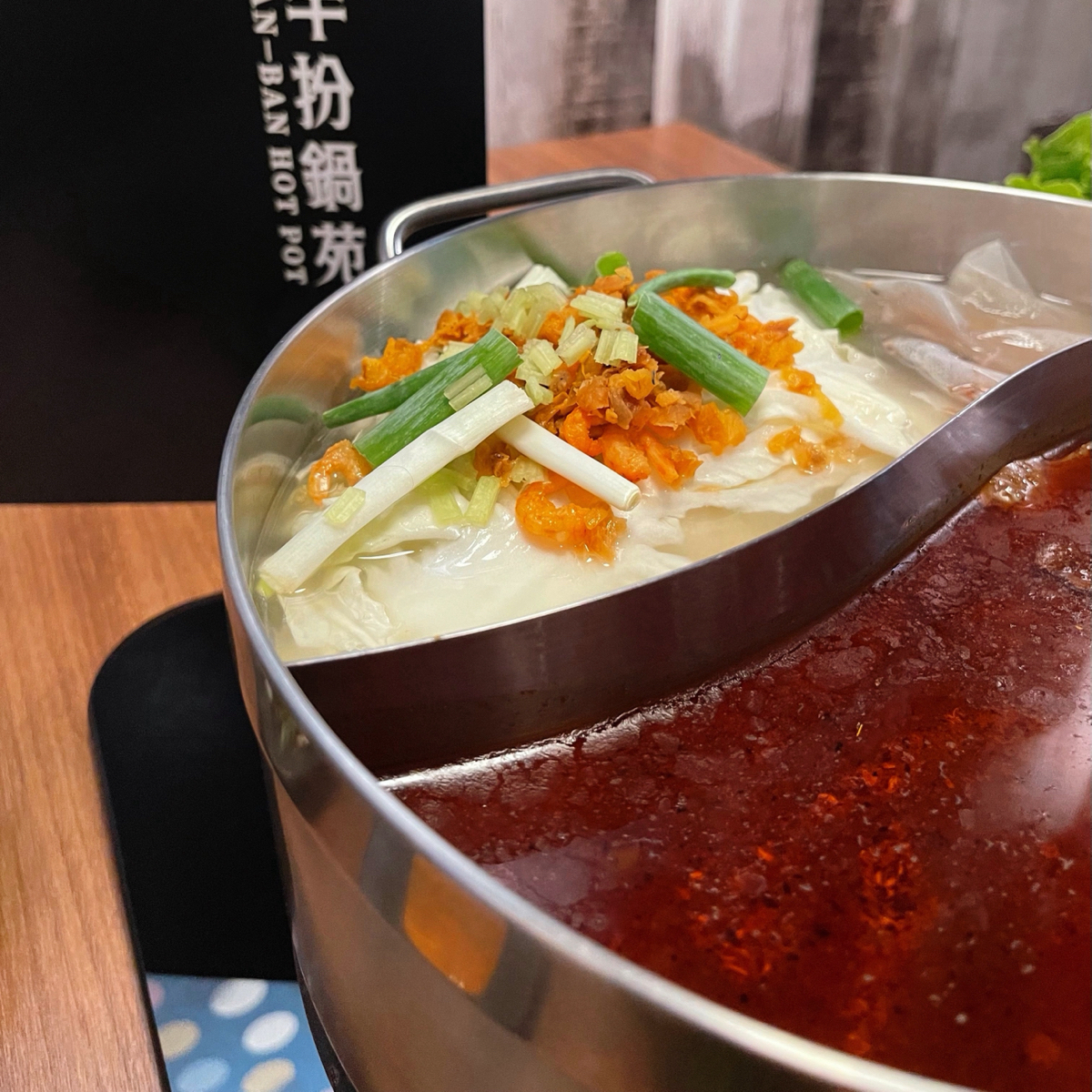 Meal image of 半扮鍋苑 鴛鴦麻辣火鍋:  shot by 尼克到處吃美食