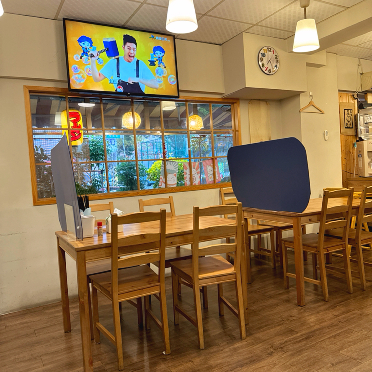 あお．実家和食処 の雰囲気の写真：用餐環境 by跟著小胖吃胖胖 