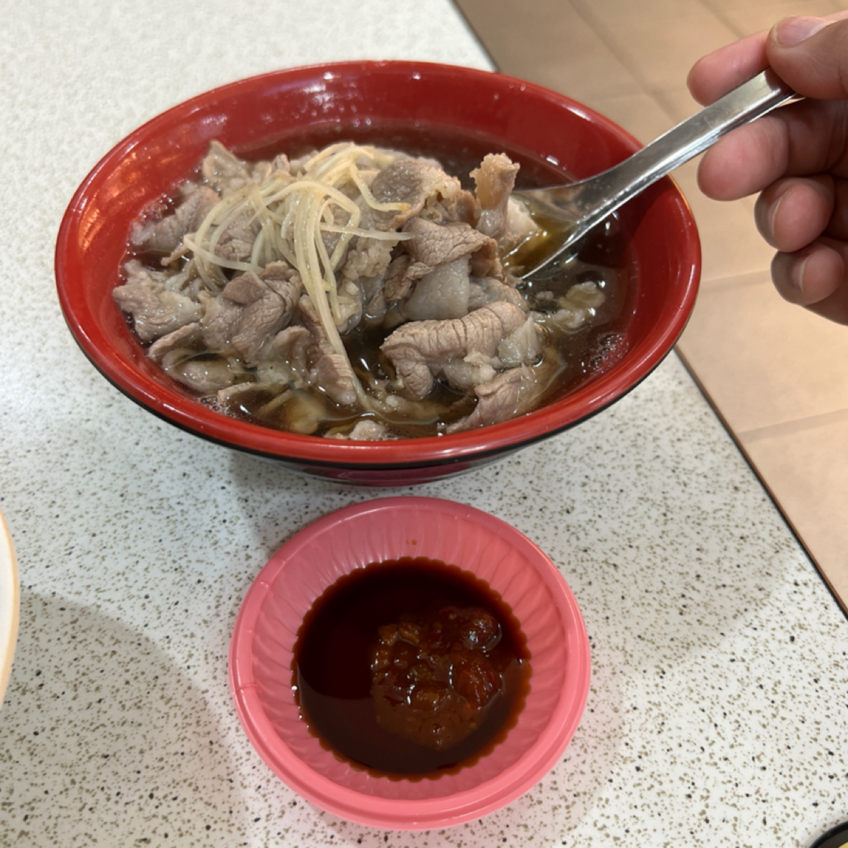 賴岡山羊肉 のレストランの写真：羊肉片湯 $110 byHazel 