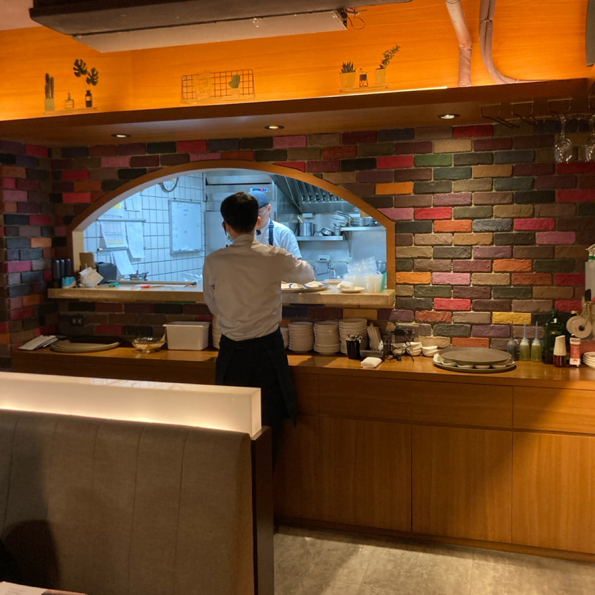 Vibe image of Snail 蝸牛義大利餐廳 敦南店:  shot by 小蛙