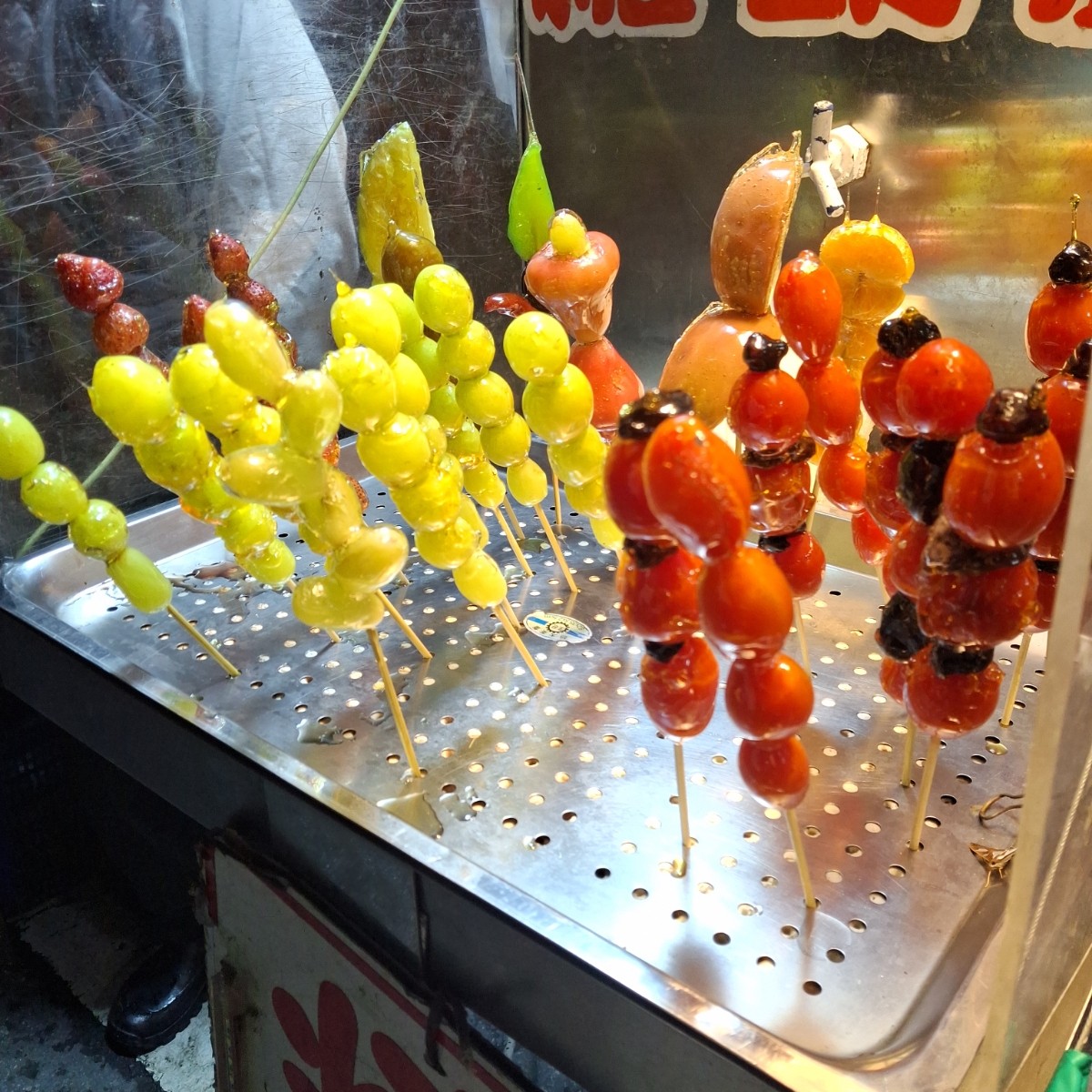 Menu image of 糖葫蘆: 草莓60，其餘40 shot by 美食肥之豬