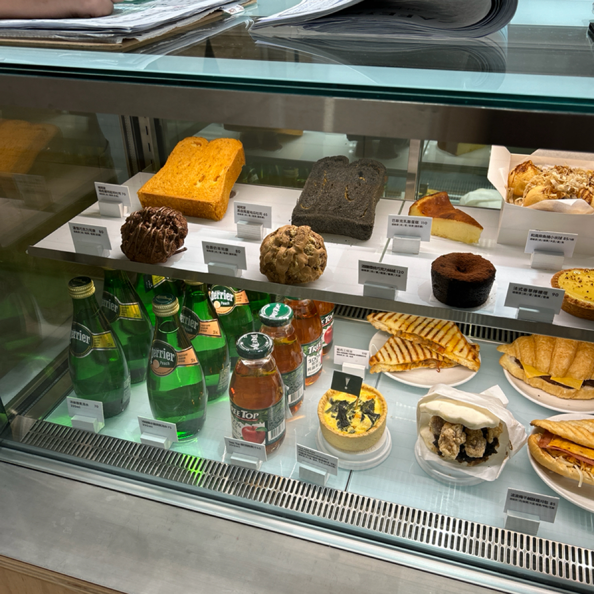 CAFE!N 硬咖啡 中和景安店 的外觀氛圍圖片： 由覓食羊 拍攝