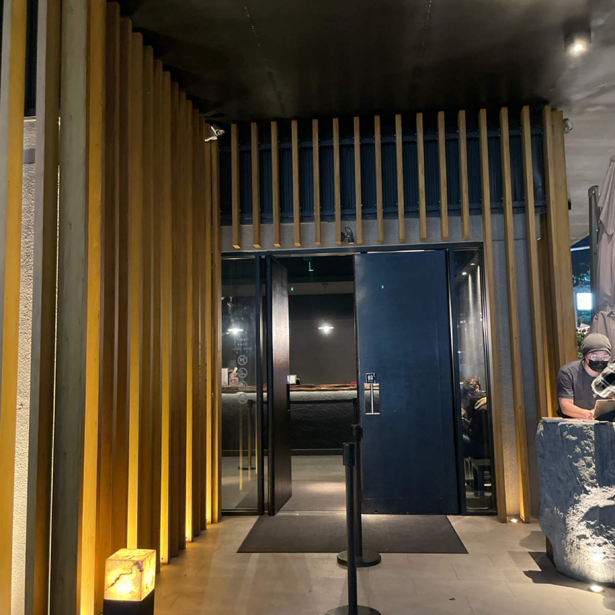 Vibe image of 茶六燒肉堂 朝富店: 入口處 shot by 考拉