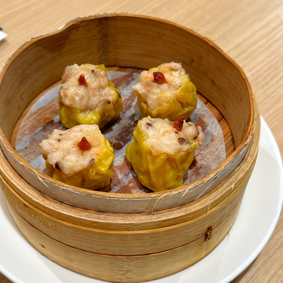 Meal image of 添好運 天母高島屋店: 鮮蝦燒賣皇（$158） shot by Ana