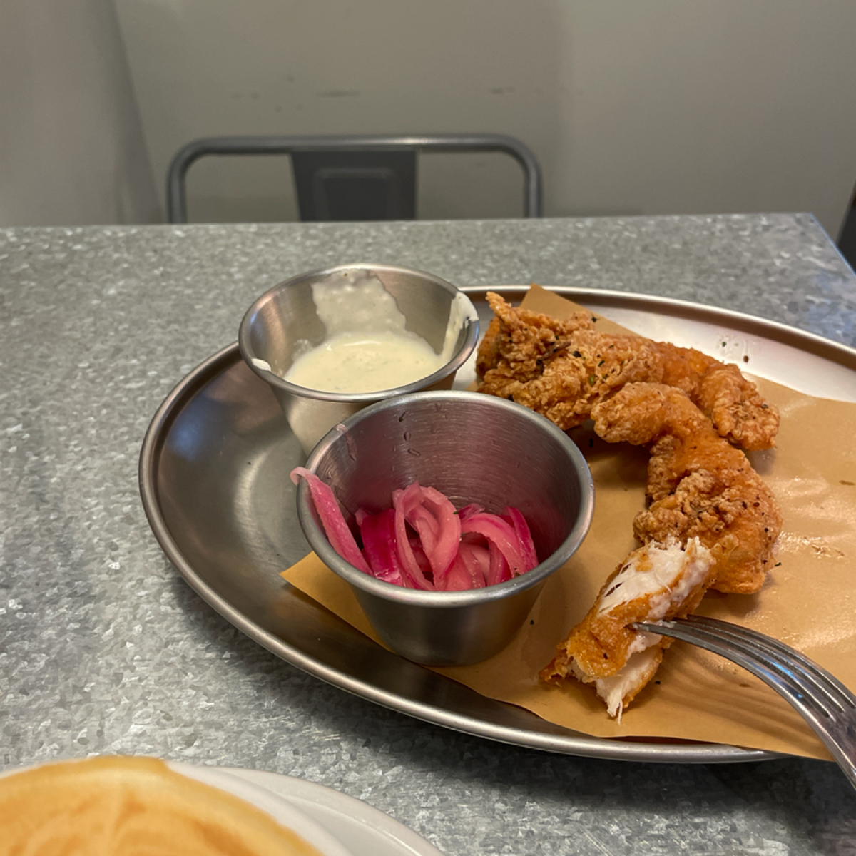 硫磺 Sulfur 的餐點圖片：硫磺風味炸雞柳$250 由Tanesha Lee 拍攝