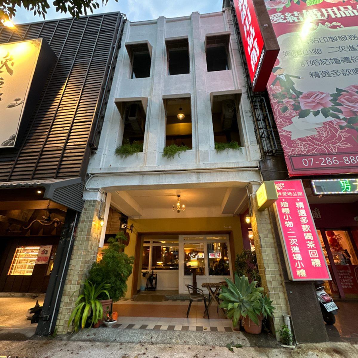 步道咖啡館 Cafe Strada 的外觀氛圍圖片： 由吃曼 拍攝