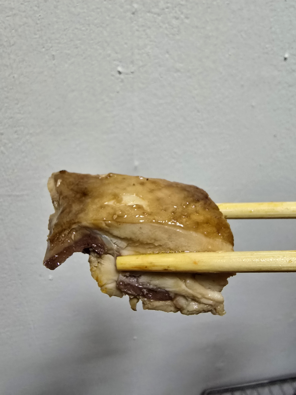 Meal image of 龍記燒臘 台北南港店: 油雞近照 shot by 永遠的新手