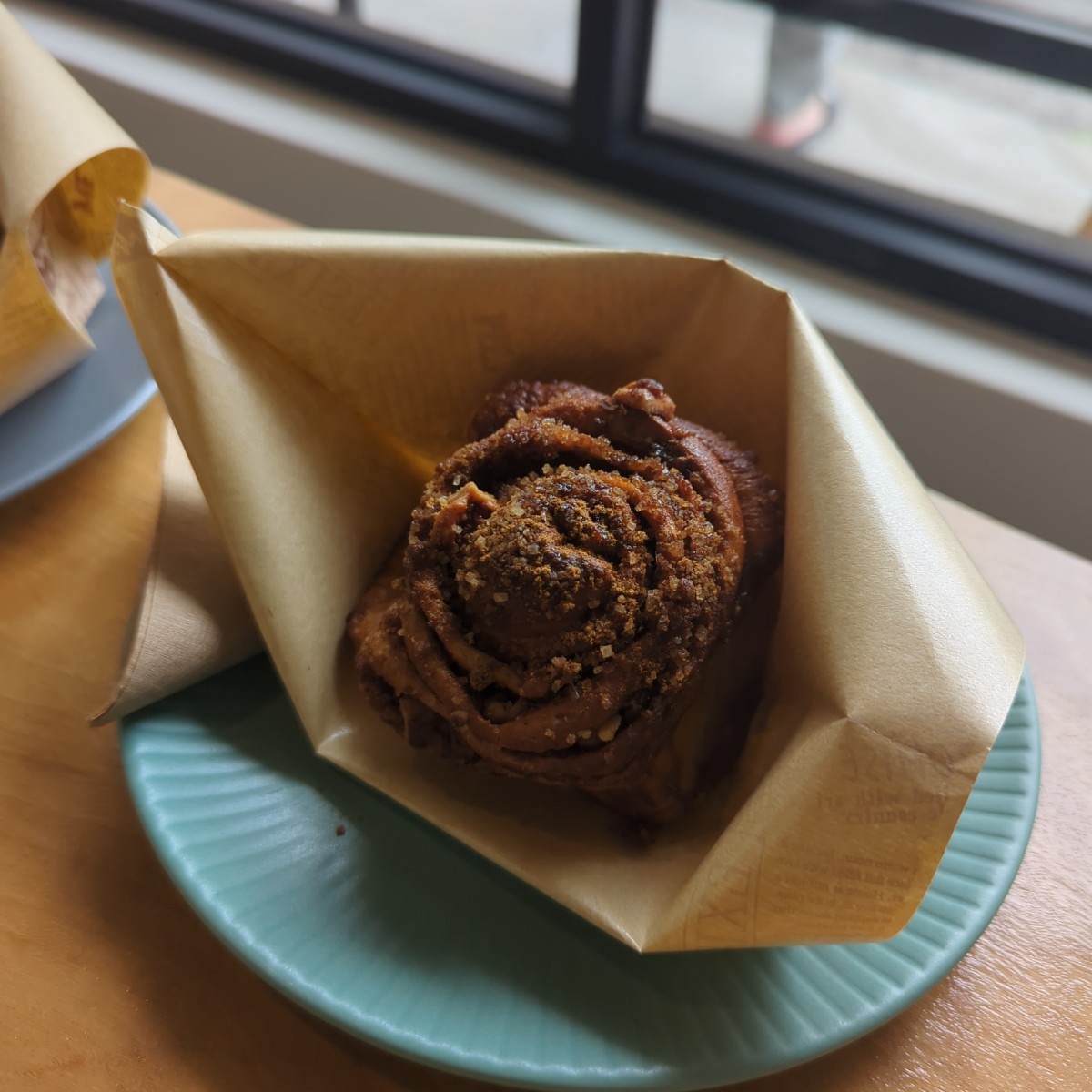 青蔦菓子咖啡 のレストランの写真：肉桂捲價格不算貴，味道跟層次都不錯，也不會太甜 byYJ 