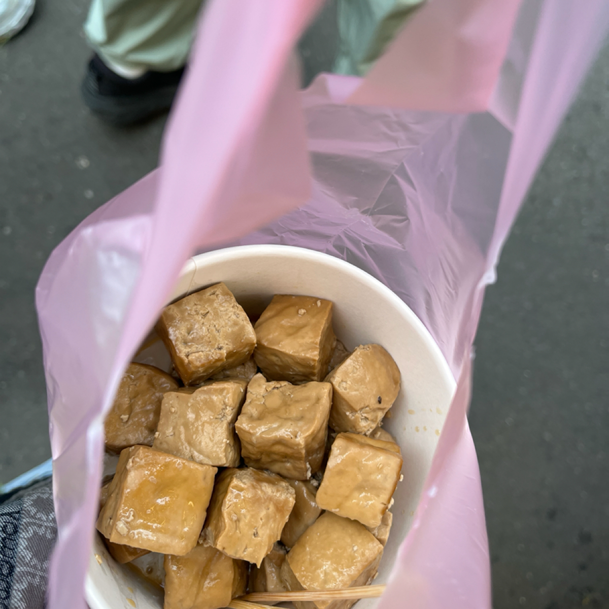 日月潭紅玉茶香豆乾 的餐點圖片： 由Qoo 拍攝