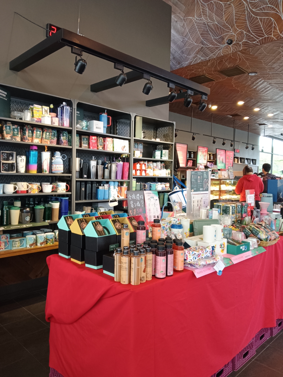 STARBUCKS 星巴克 台中中清門市 のメニューの写真： bychinchillann 