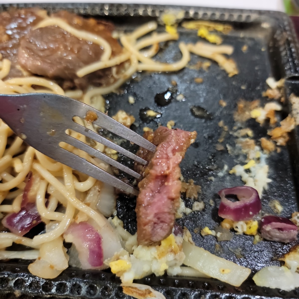 Meal image of 愛將平價牛排 美村店: 沙朗牛排肉的厚度 shot by Leo