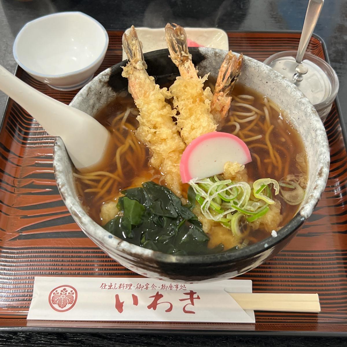 Meal image of いわき（iwaki）赤字丼: 炸蝦蕎麥麵 shot by 動吃動吃動吃