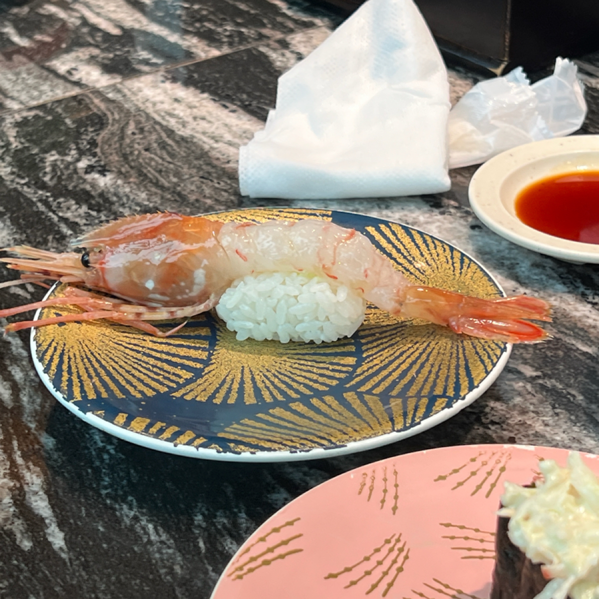 回転寿司 根室花まる 銀座店 のレストランの写真： by七咪 