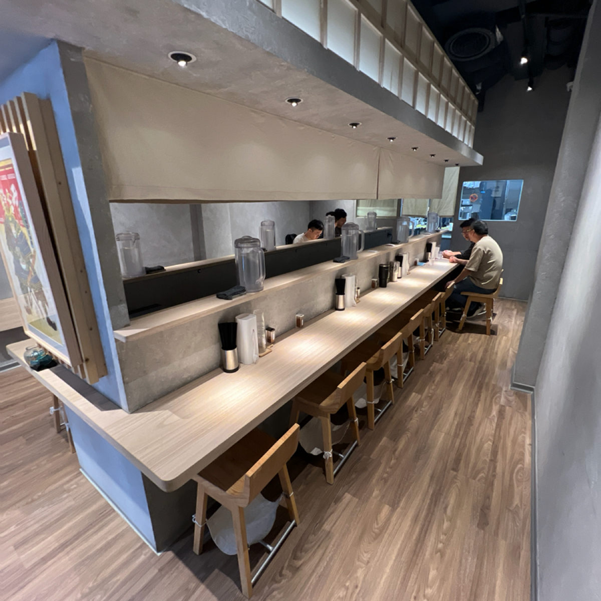 雞吉君拉麵 西門店 の雰囲気の写真： bySheng 