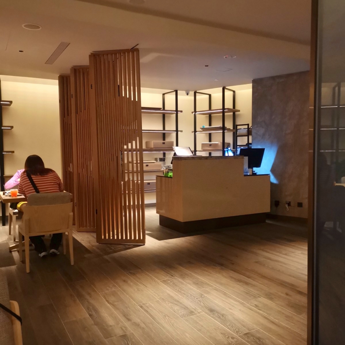 Vibe image of 日月潭力麗溫德姆溫泉酒店 饗沐 全日餐廳: 餐廳裝潢氛圍 shot by ㄚ米美食記