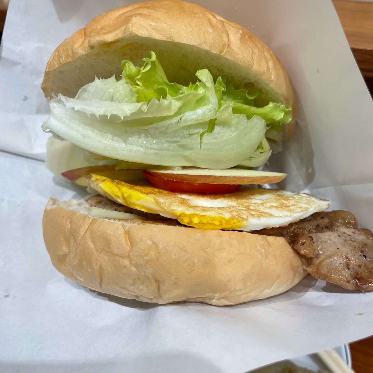 大王漢寶殿 のレストランの写真：花醬煎里肌肉排蛋漢堡$70 by乃子過日子 