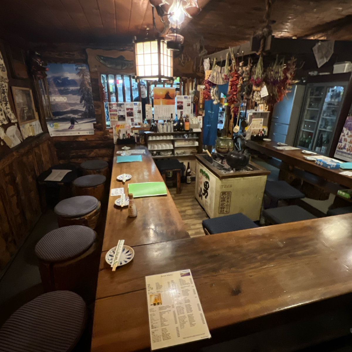 Robata の雰囲気の写真：座位區 by動吃動吃動吃 