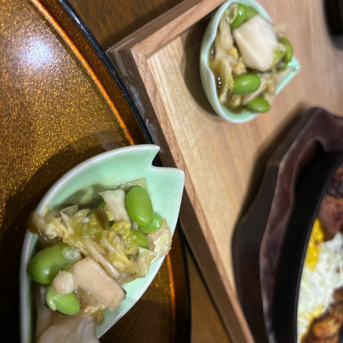 松屋屋精肉店 東京都 千代田區 外神田 のレストランの写真：健康小吃 🫛🥬 by2QT2BSTR8 