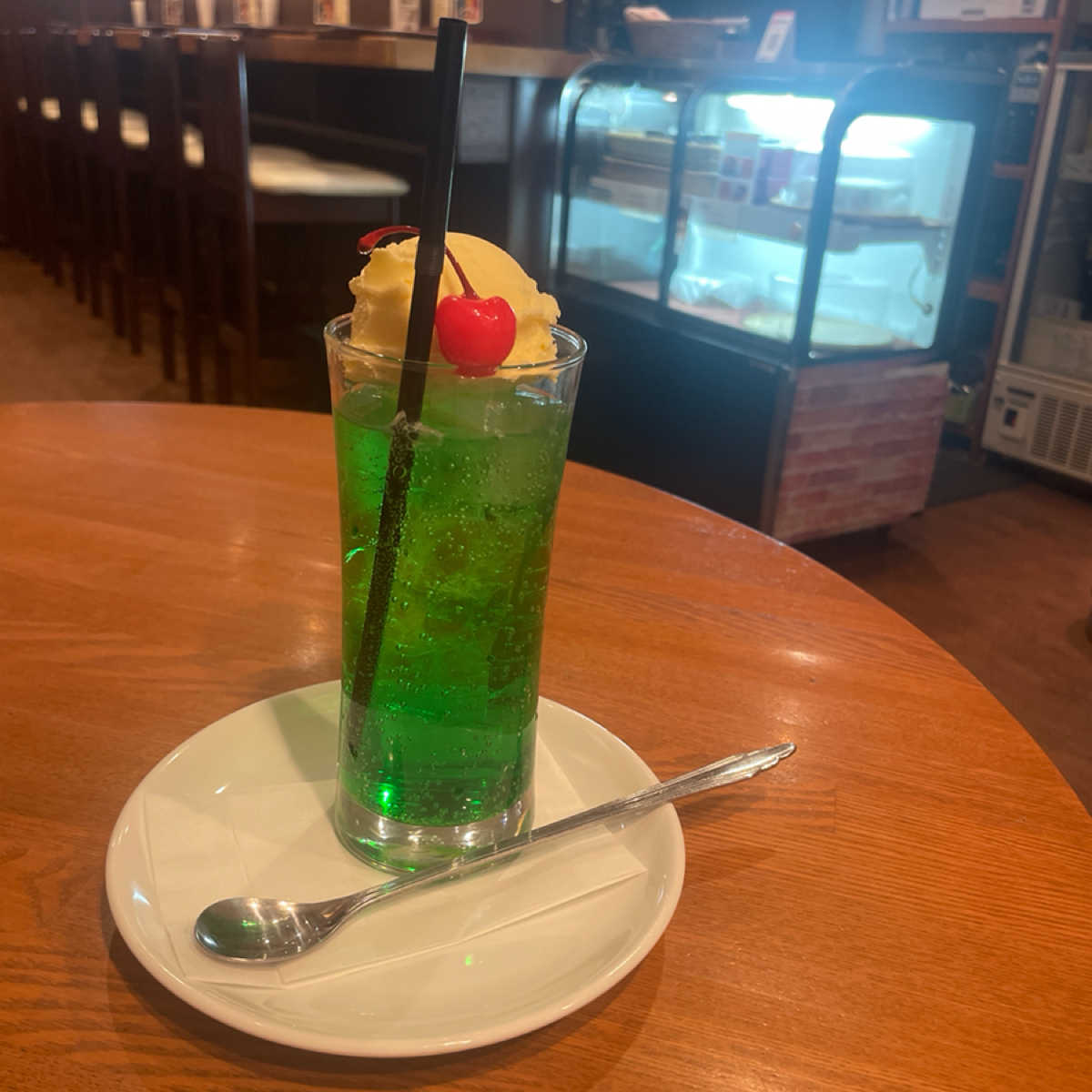 麻布笄軒 中目黒店 的餐點圖片：懷舊奶油蘇打（昔懐かしのクリームソーダ） ¥700 由瞳 拍攝