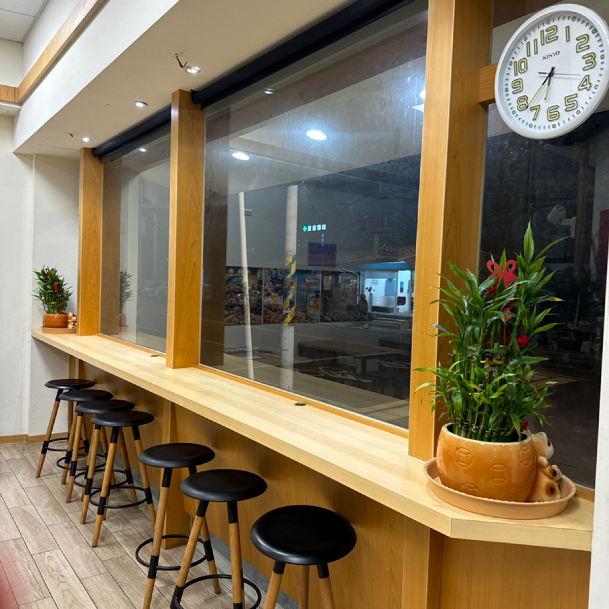 Vibe image of 一樂烤魚屋:  shot by 三口元