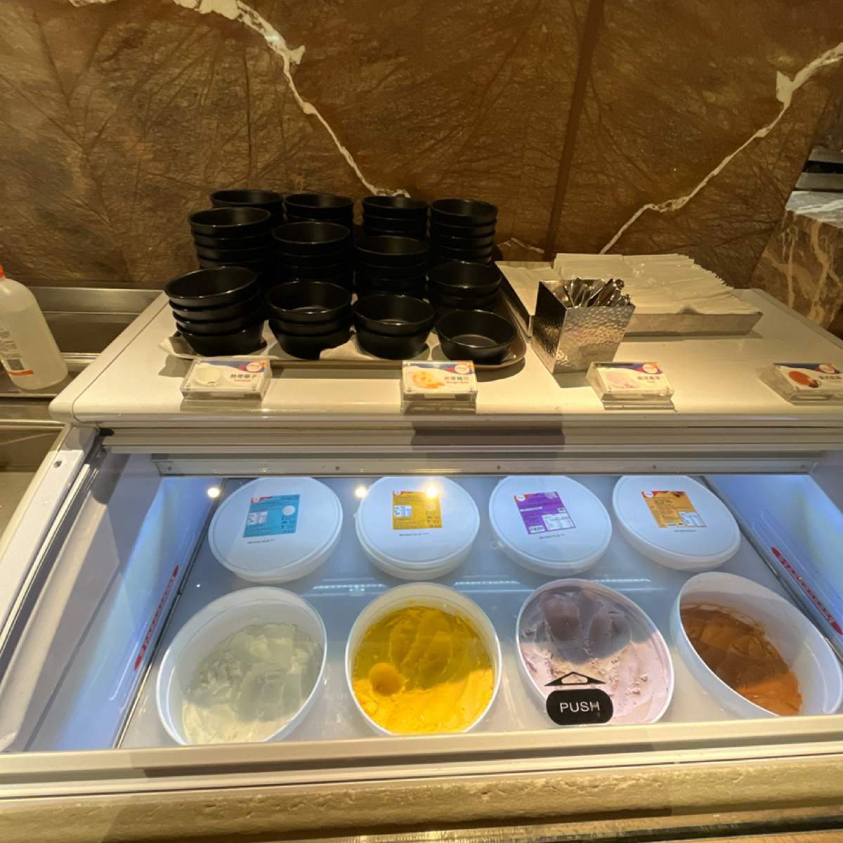 十二廚 台北喜來登大飯店 的餐點圖片：冰淇淋 由珍珠奶綠 拍攝