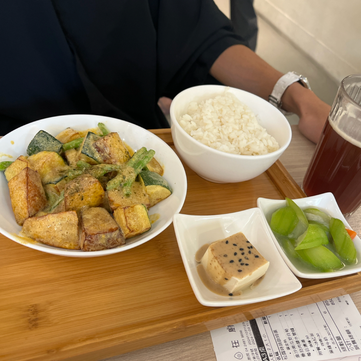 Meal image of 在廚房蔬食料理: 金沙南瓜絲瓜 shot by Qoo
