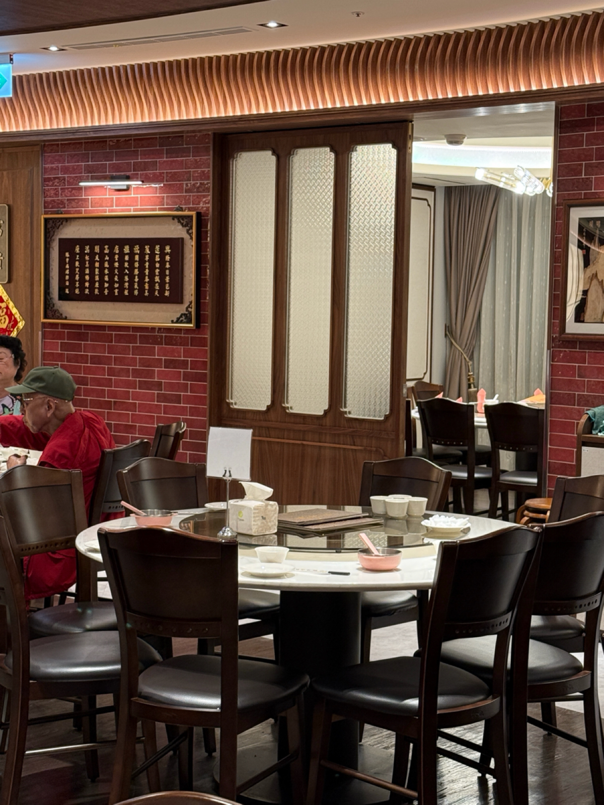 興蓬萊台菜餐廳 大葉高島屋店 的外觀氛圍圖片：店內裝潢非常中式新穎
長輩會喜歡～ 由阿波卡 拍攝