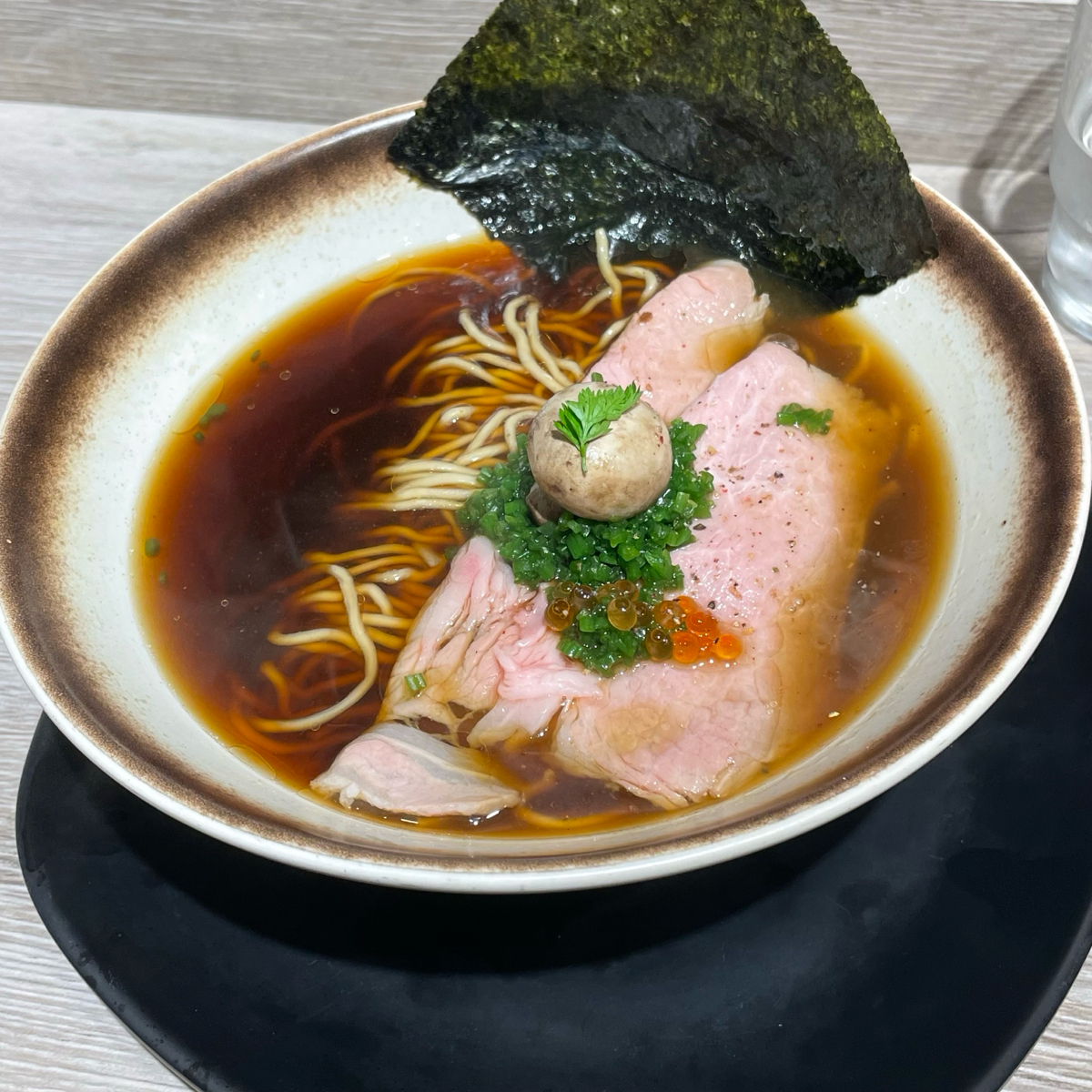 Meal image of 木麒麟拉麵: 備長炭焙本枯本節醬油$270 shot by 乃子過日子