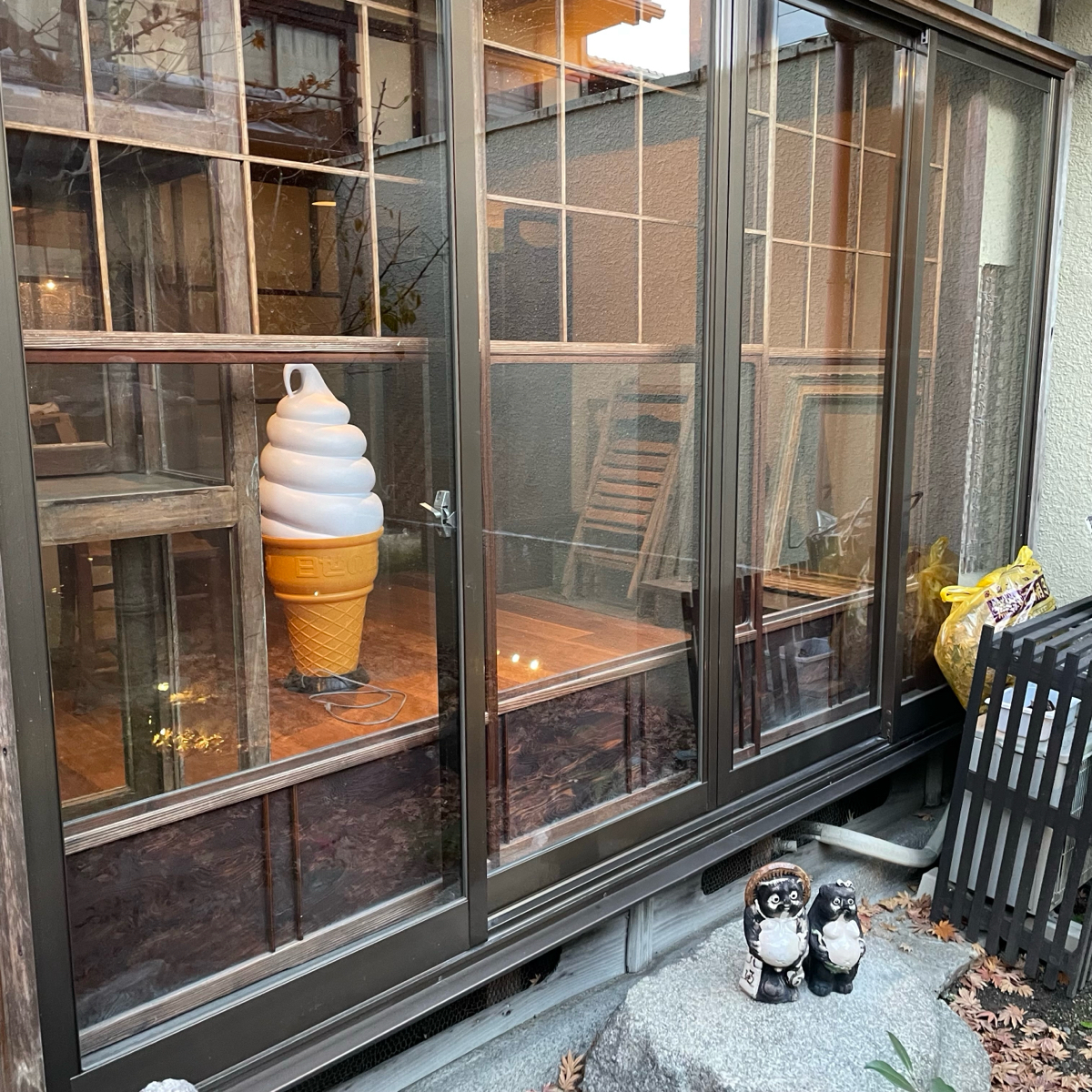Vibe image of cafe origi:  shot by 乃子過日子