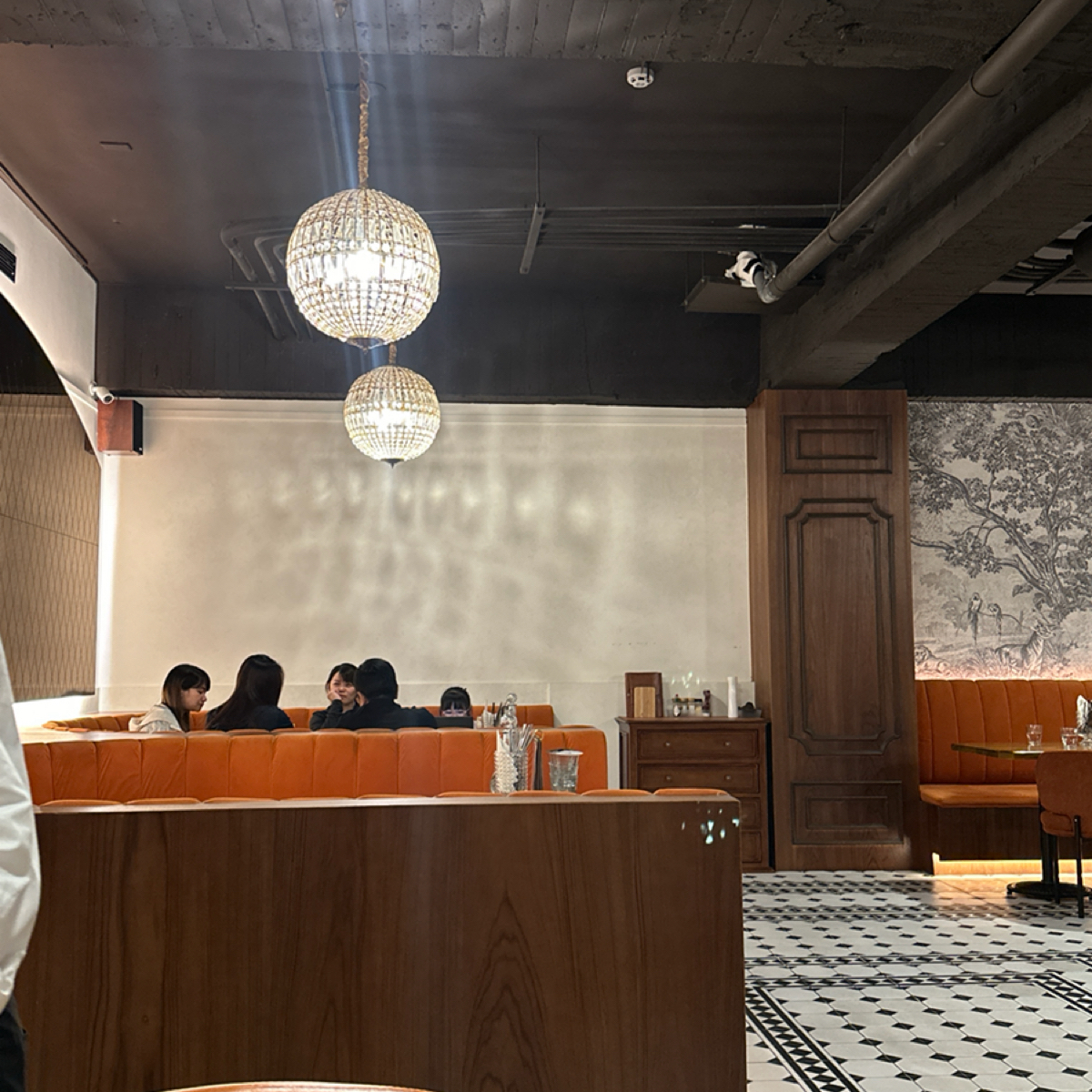 Vibe image of JiNHER 今鶴 台南安平店:  shot by Luna一枚小吃貨
