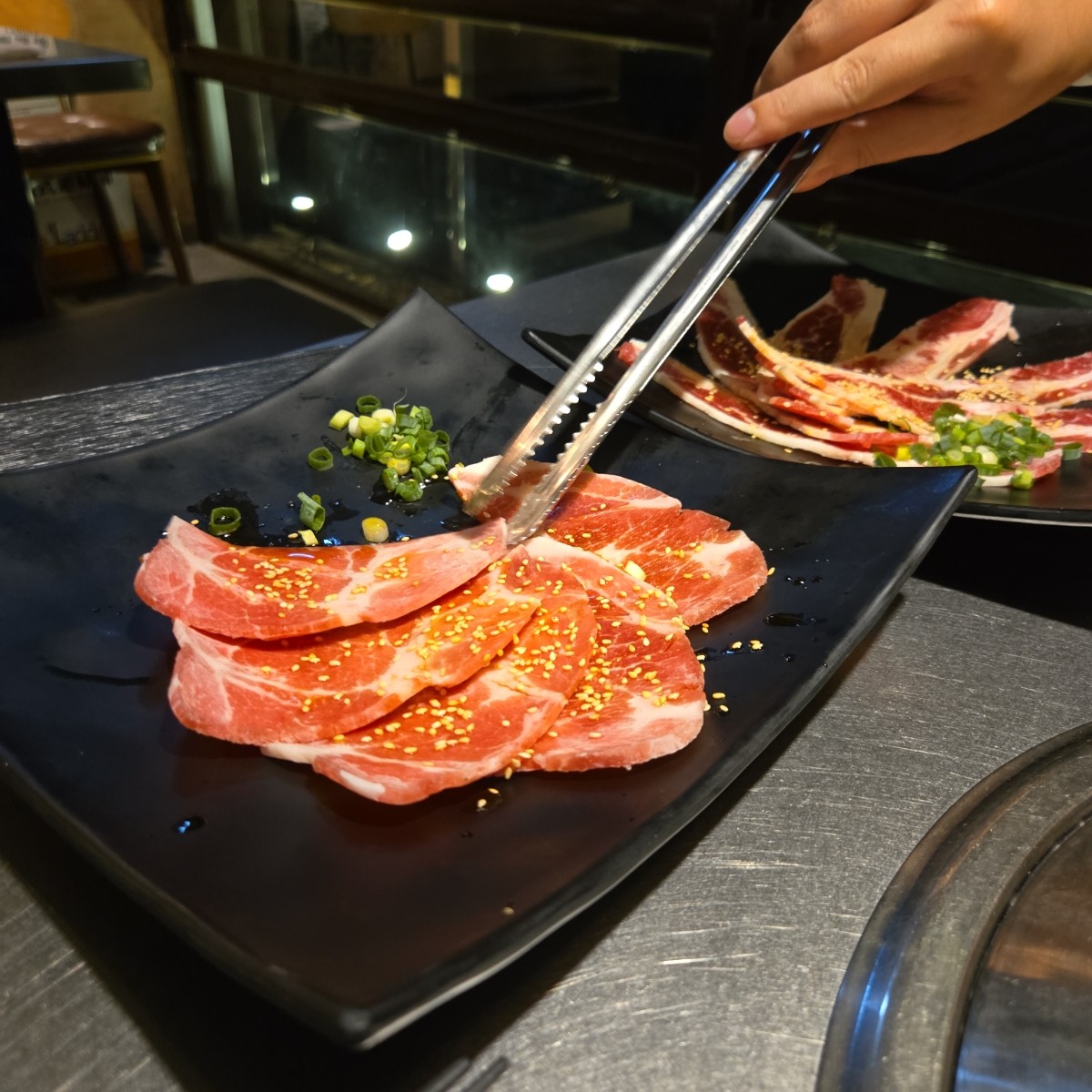 Menu image of 新橋燒肉屋 府後店: 豬五花 shot by 佩佩不是佩佩豬