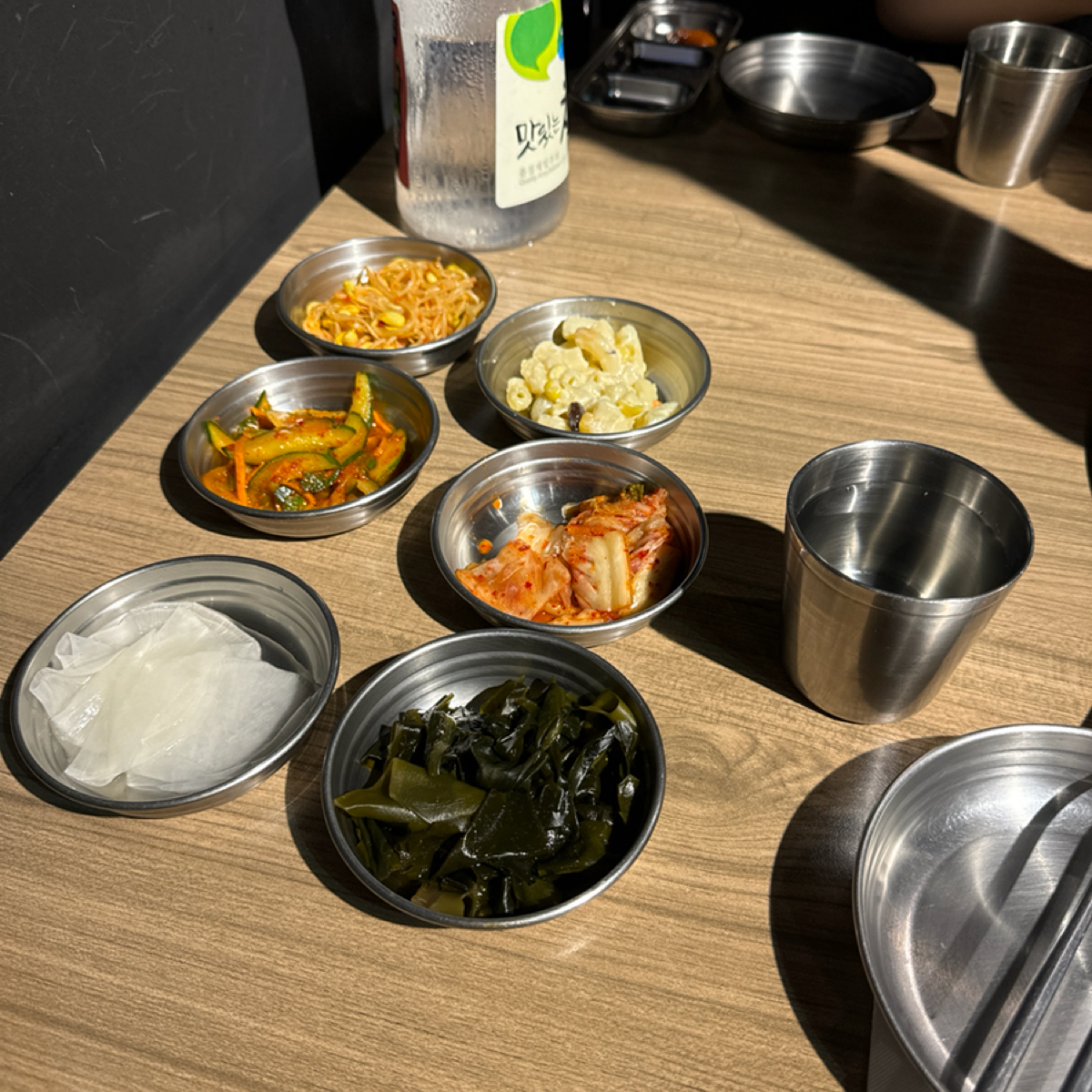 Meal image of 台韓民國 韓式燒肉店: 小菜可以無限續 shot by 史波蓋提