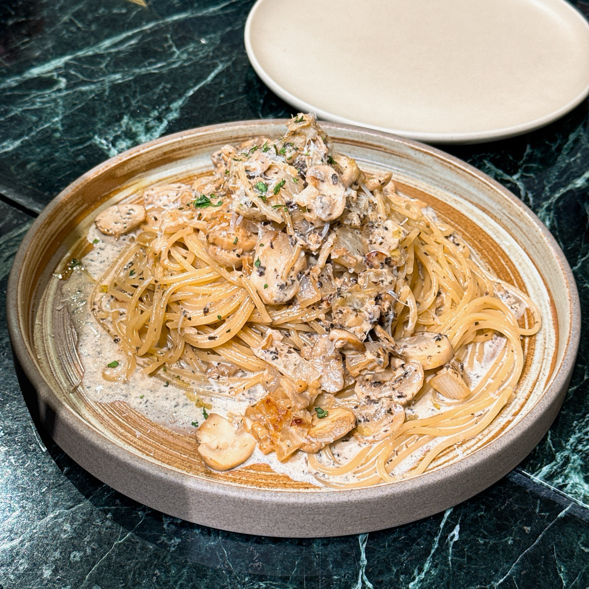 Meal image of Miacucina 南西店: 黑松露奶油蘑菇麵 shot by 小青蛙🐸