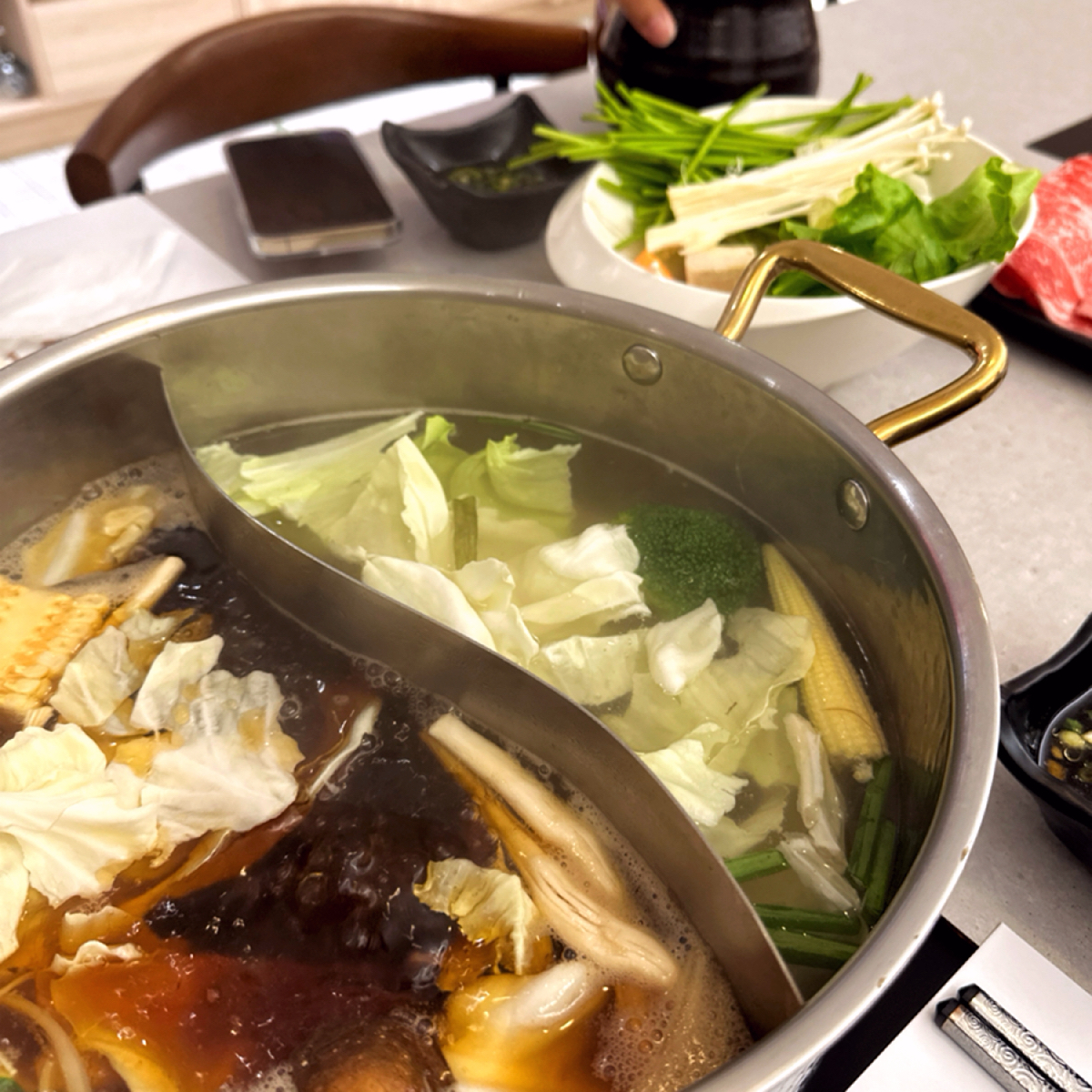 Meal image of 極鶴和牛鍋物 旗艦店:  shot by Lisa Wang
