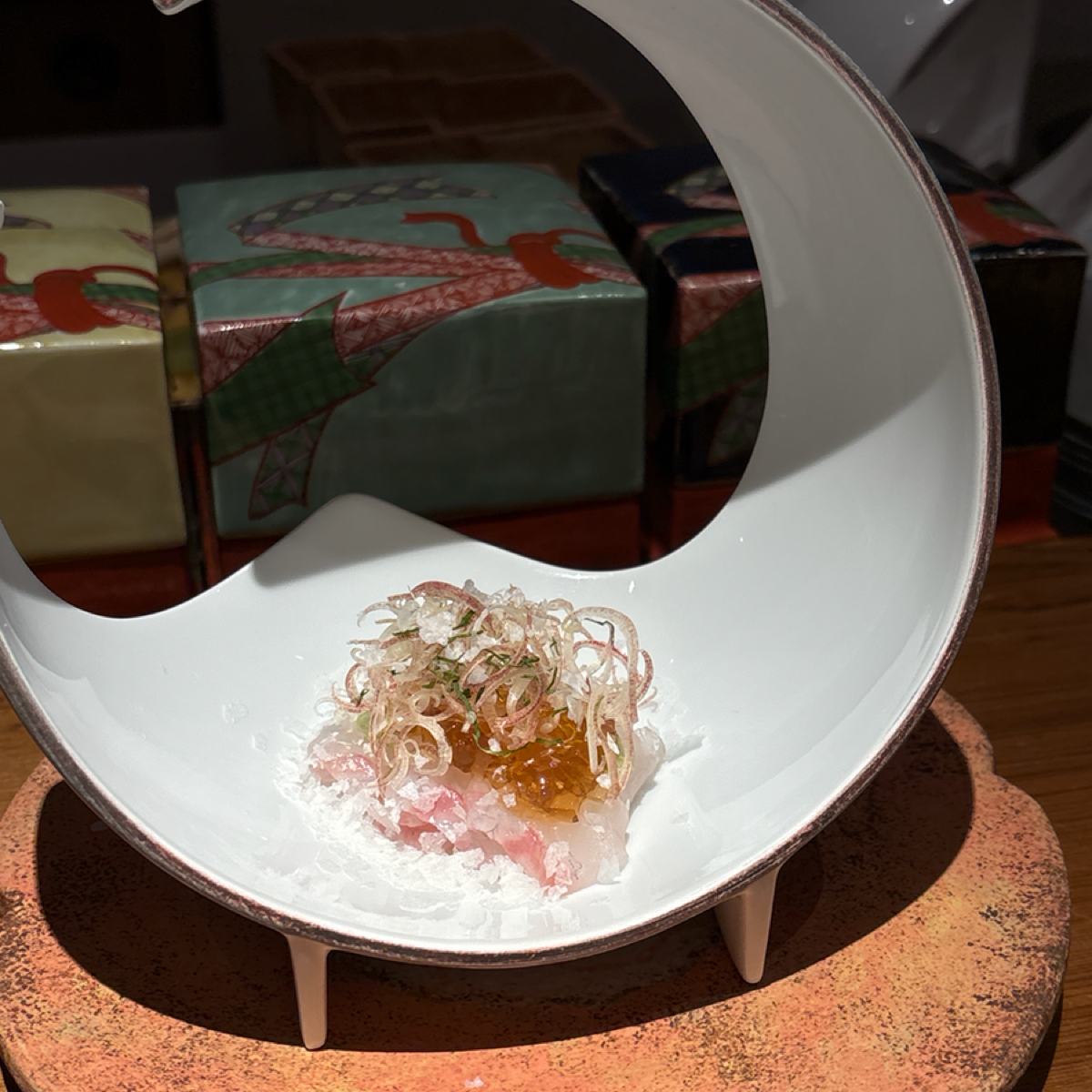Meal image of 一冠割烹: 真鯛、紫蘇花、雪片鹽 shot by 阿官