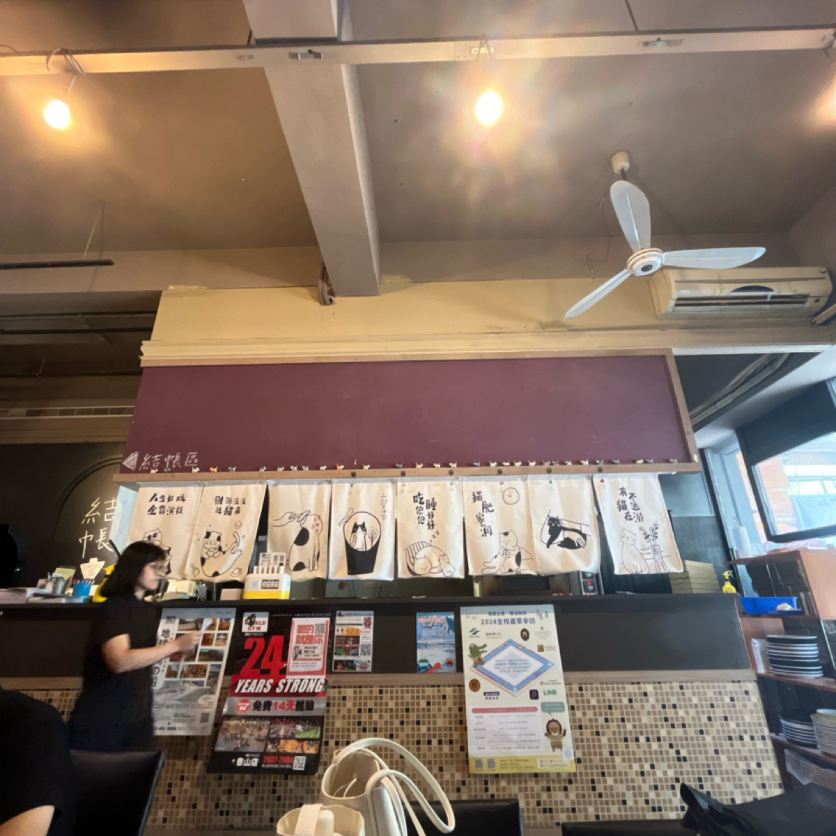 THE PIZZA 惹披薩吃到飽299&#x2F;349 の雰囲気の写真：製作餐點、結帳區 byElsaaaaaa 