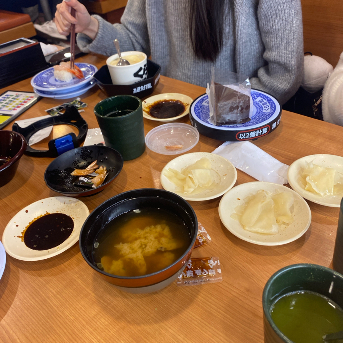 くら寿司 藏壽司 高雄漢神巨蛋店 の雰囲気の写真：店內 bySStrasburg37 