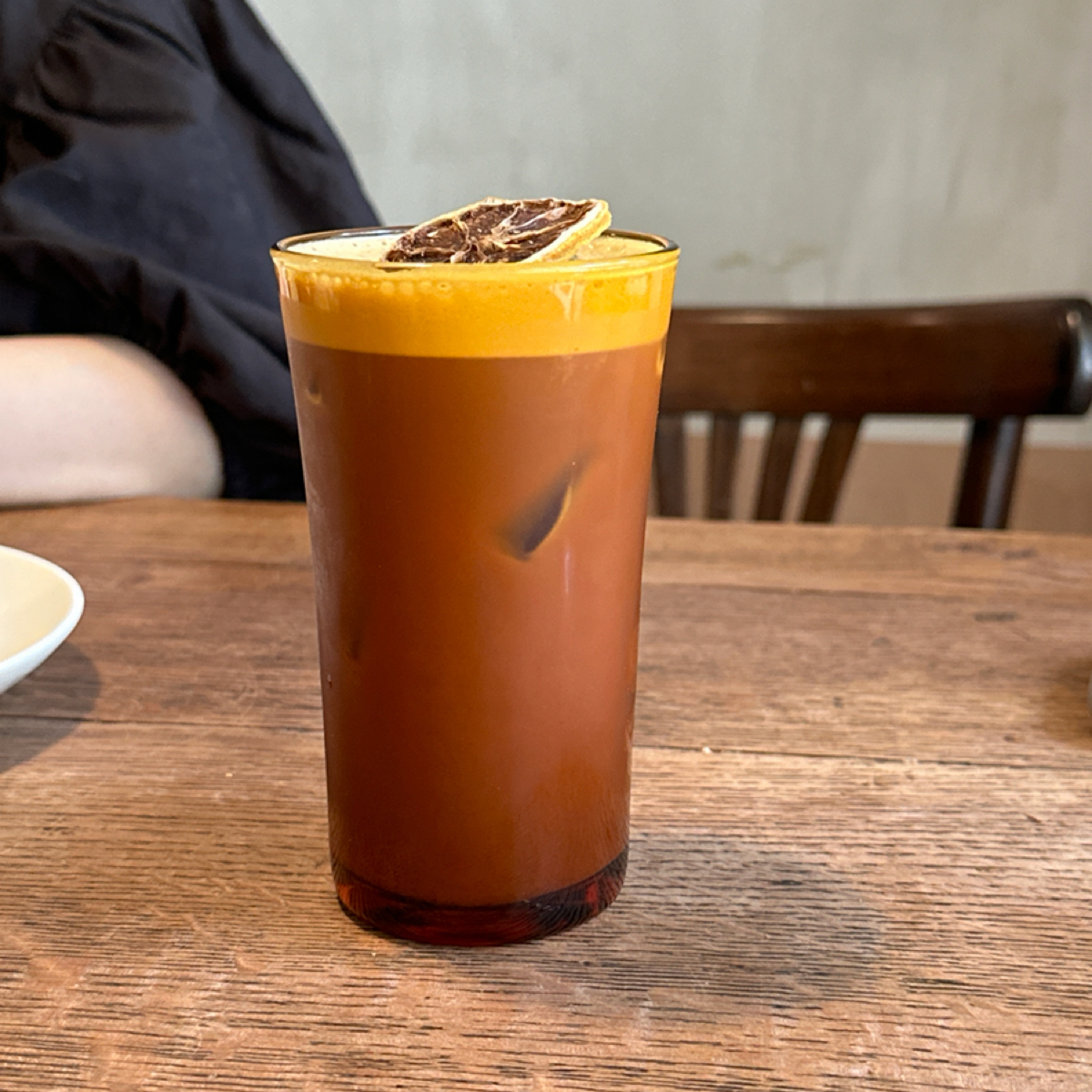 Meal image of 貝克宅 忠孝店: 𖥕 西西里美式｜內用 $180｜外帶 $140

不會很苦的西西里咖啡，喝起來很像飲料一樣甜甜酸酸 shot by 阿波卡
