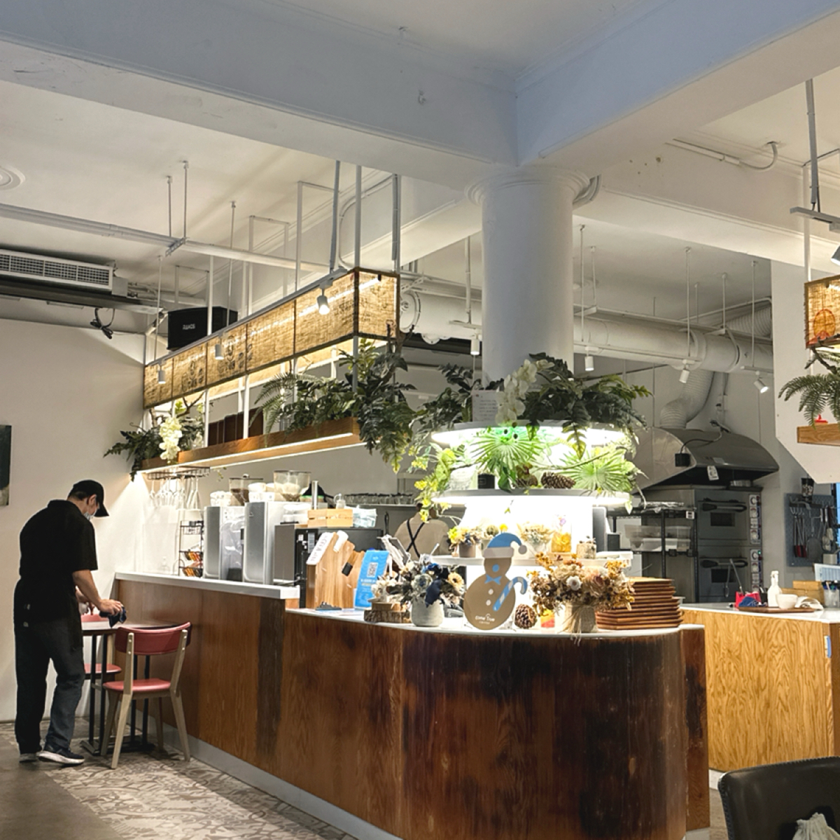 Vibe image of Come True Coffee 台北西門店: 點餐櫃檯 shot by 阿波卡
