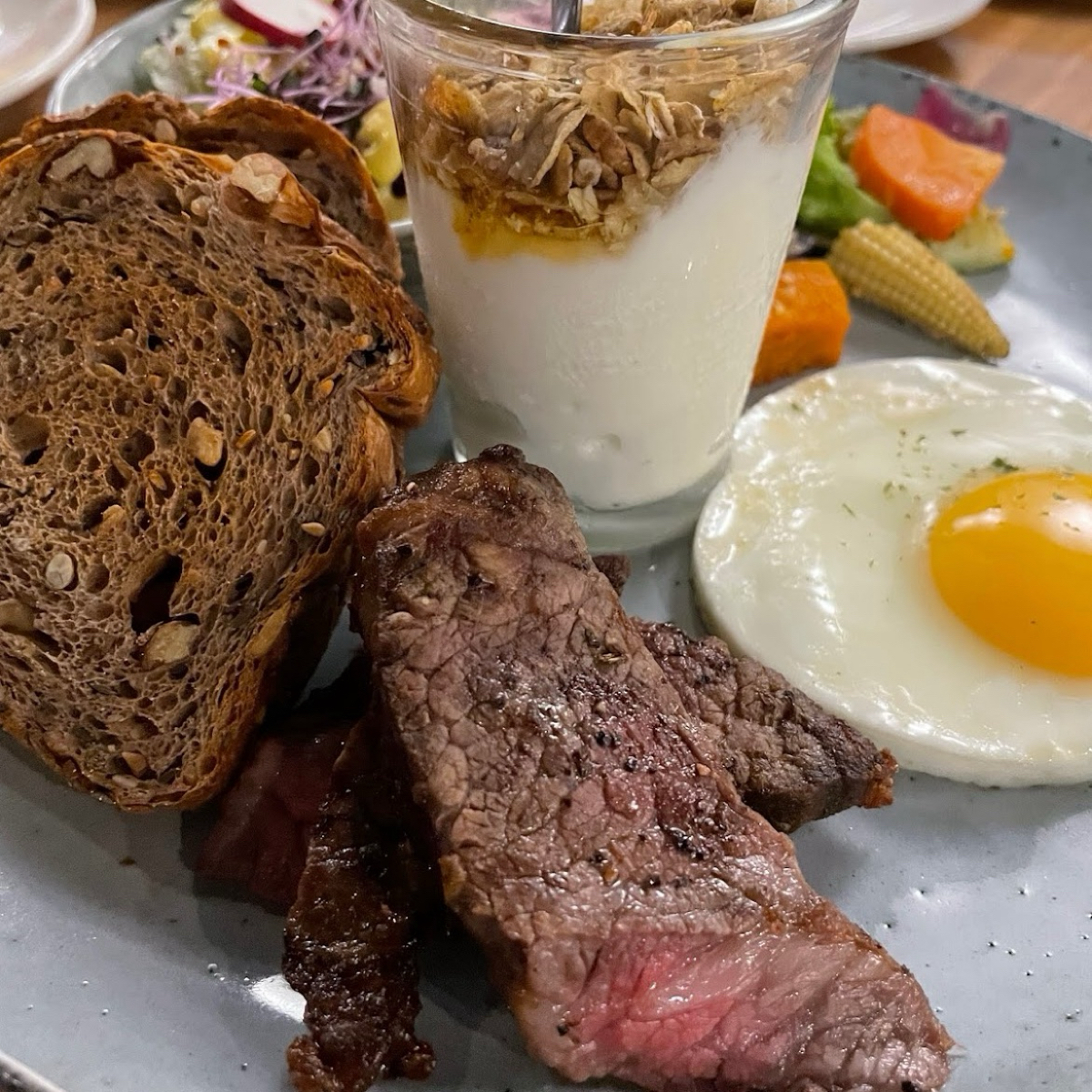 Meal image of 舒曼六號餐館 小巨蛋南京店:  shot by Dixon