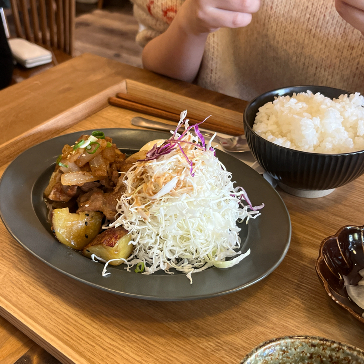 野毛食所 のレストランの写真：醬汁燒肉，聽說也不錯吃 by阿官 