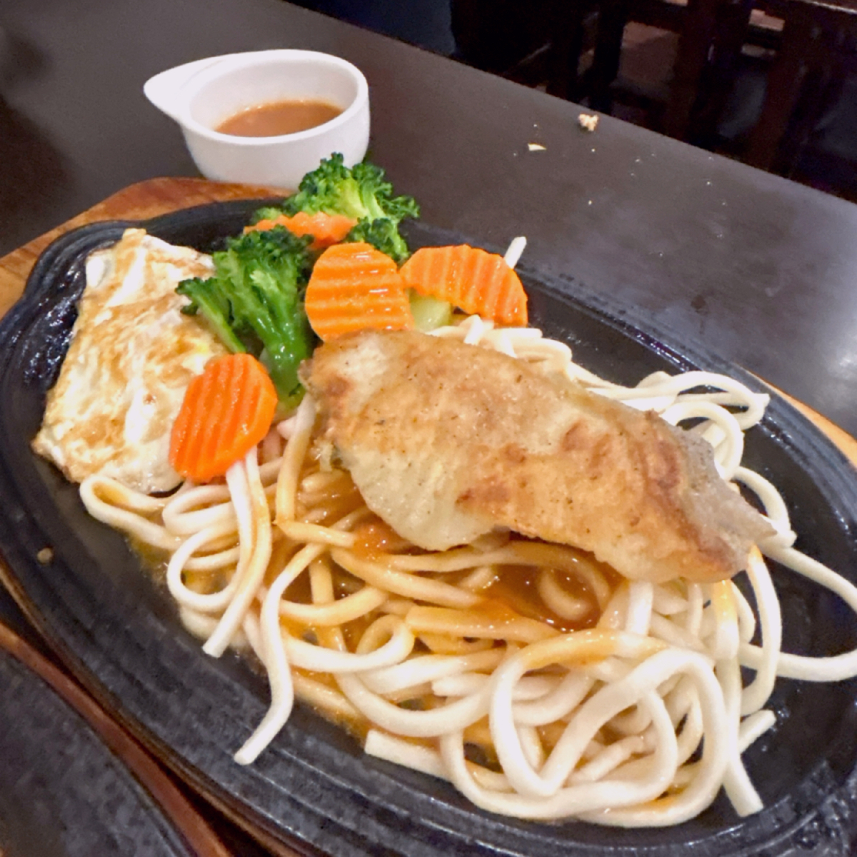 Meal image of 塩蔥炭燒牛排: ➰大比目鱈魚排🐟180 shot by Shiny