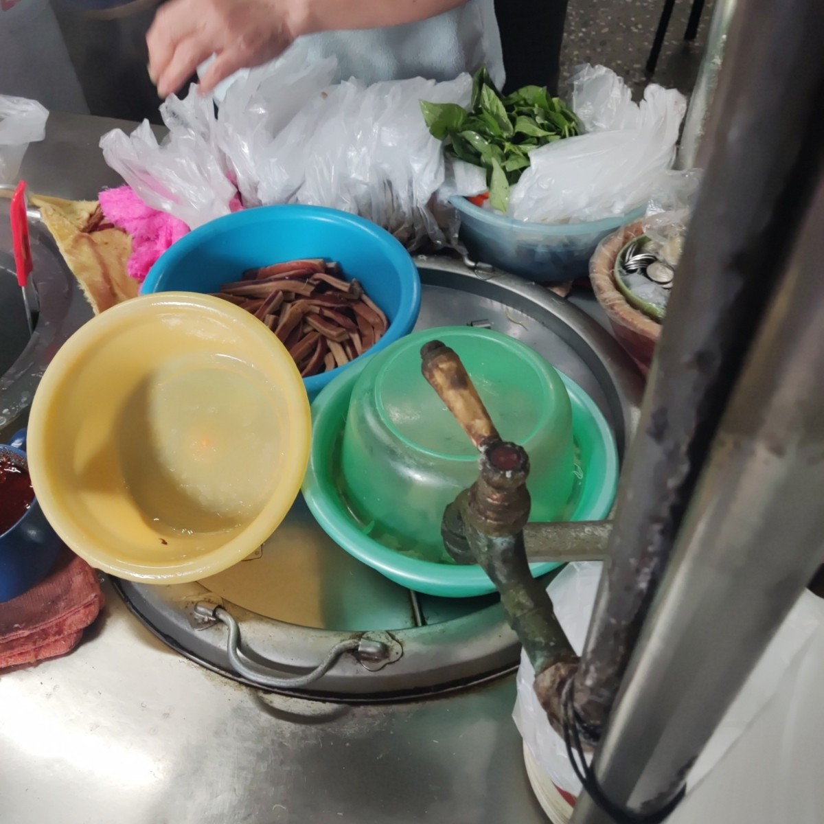 Menu image of 無名魷魚羹: 魷魚羹平均都有4-6條 shot by Wiki