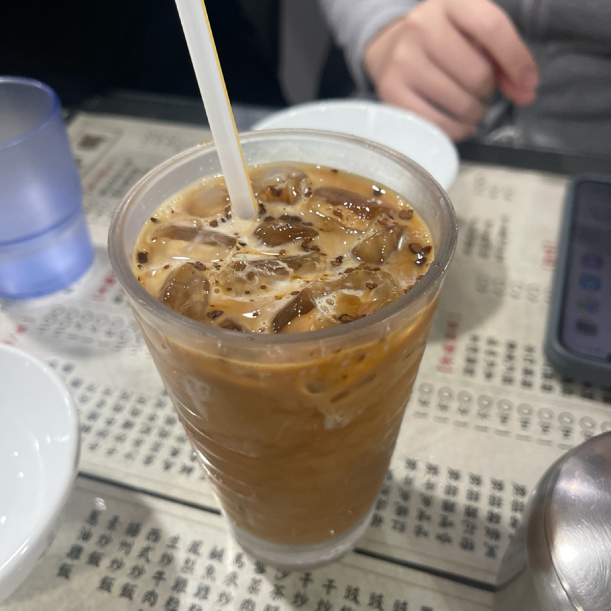 香港鑫華茶餐廳 のレストランの写真：- 鴛鴦奶茶 $80 by等下吃什麼 