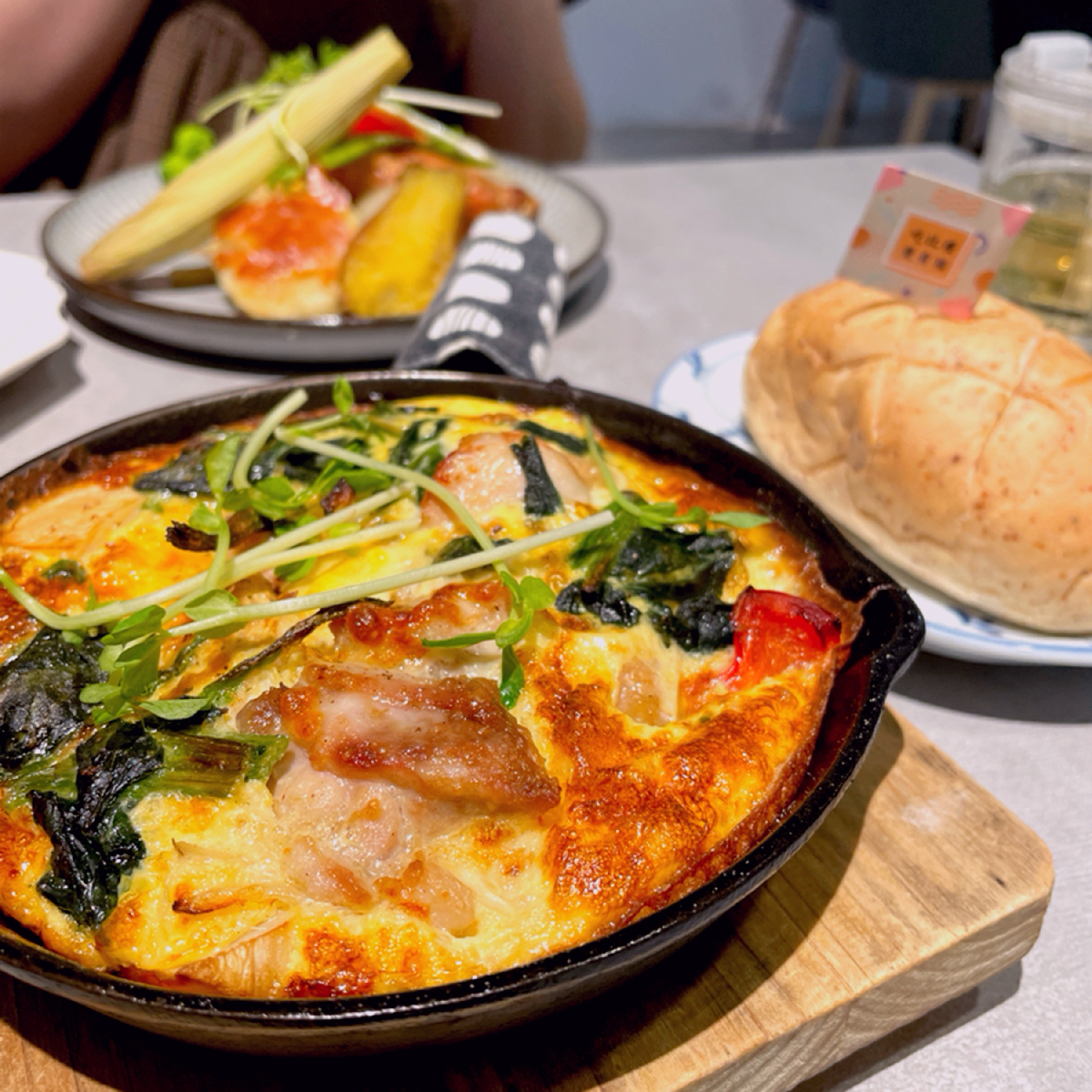 Meal image of 漾漾食光Y2 Cafe: ➰菠菜雞腿培根烘蛋368 shot by Shiny