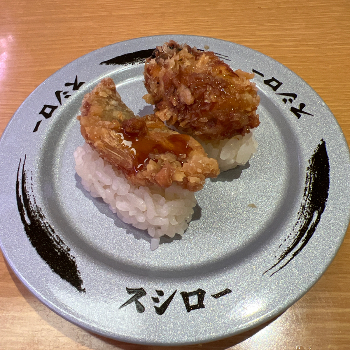 スシロー壽司郎 台北中華路店 的餐點圖片：炸牡蠣 由Sheng 拍攝