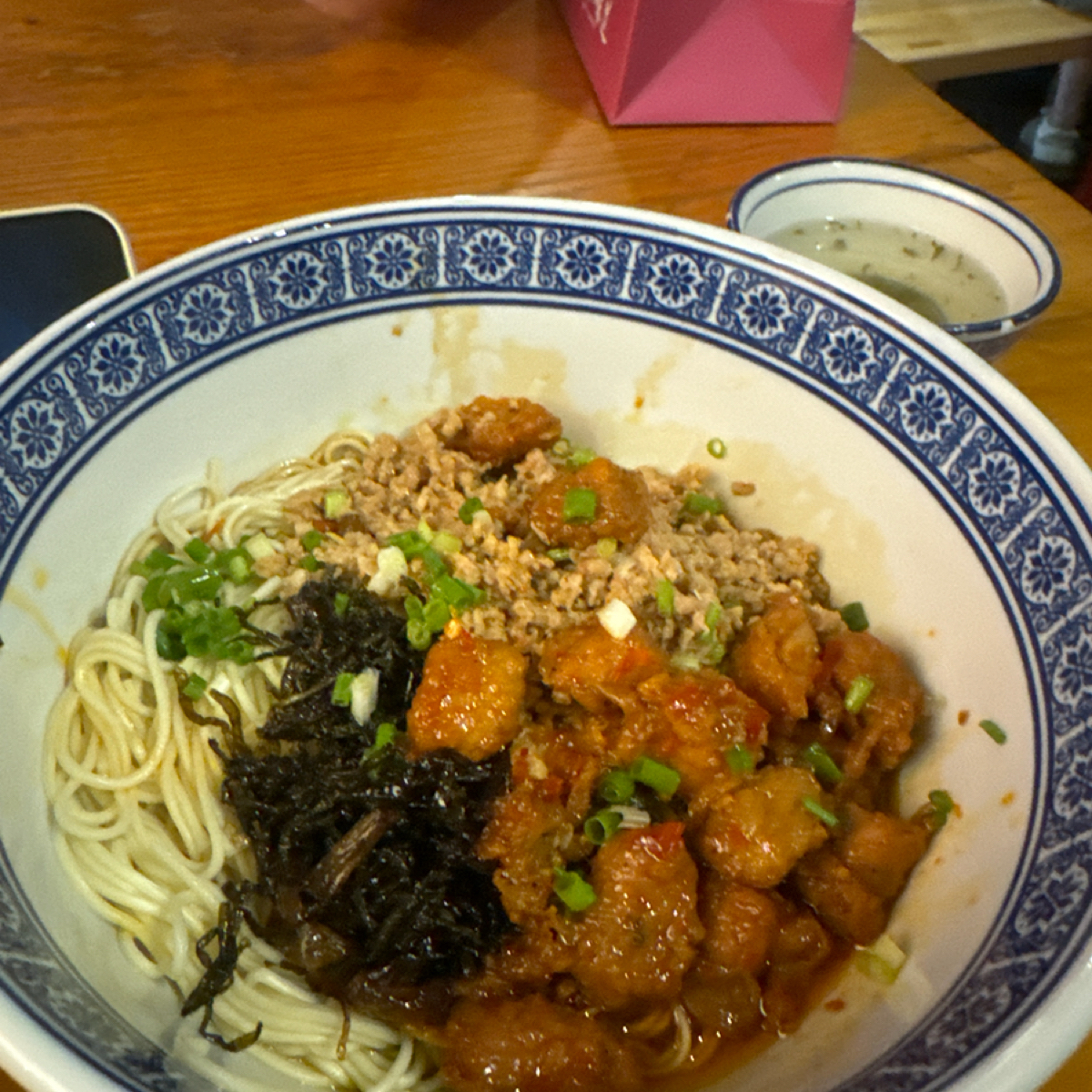 Meal image of 沪西老弄堂面馆: 辣肉 shot by 不能被老婆發現