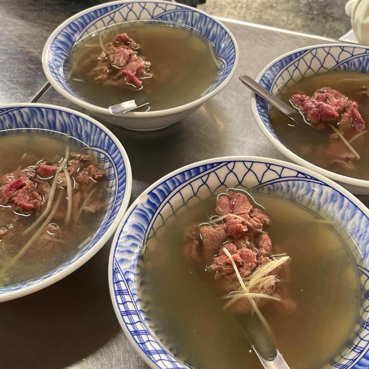 無名羊肉湯-大菜市 の雰囲気の写真： byHIH J 